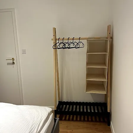 The Gallery Lux For 10 Apartment