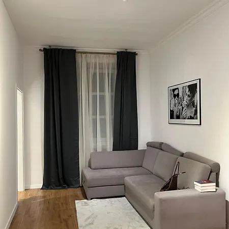 Quiet Luxury At The Royal Route - 4 Bedrooms