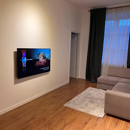 Daire Quiet Luxury At The Royal Route - 4 Bedrooms